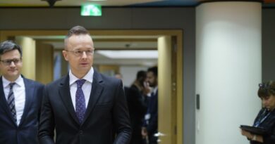Canciller húngaro recibe amenazas de muerte en vísperas de su visita a Ucrania