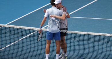 Sinner superó a Djokovic para hacer historia en el Abierto de Australia