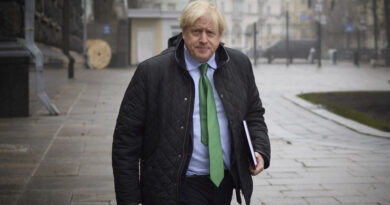 Boris Johnson pidió un millón de dólares para conceder una entrevista sobre Ucrania, dice Tucker Carlson