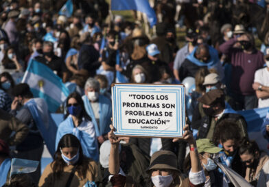 Gremios docentes argentinos convocan a nuevo paro para el próximo lunes
