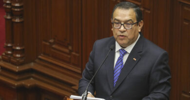 El primer ministro de Perú anuncia su dimisión tras escándalo por audio
