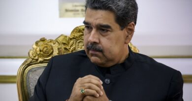 Maduro afirma que en Venezuela no se impondrá "la fórmula extremista" de Milei y Bolsonaro