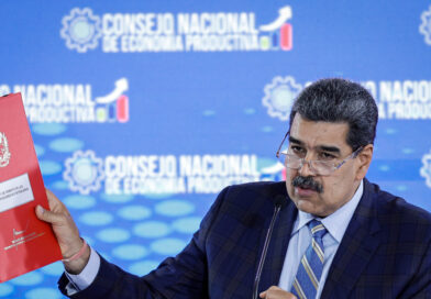 Maduro alerta de las nuevas "amenazas" de EE.UU. contra Venezuela