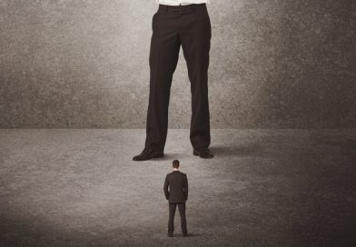 Carlos Julio Heydra Castillo - ¡Entérate! David vs. Goliat; Cómo los pequeños emprendedores ganan grandes batallas - FOTO