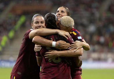 Vinotinto Femenina