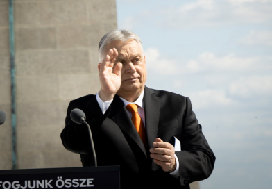 Lukashenko explica por qué no hay que apresurarse a juzgar la derrota de Orbán en Hungría